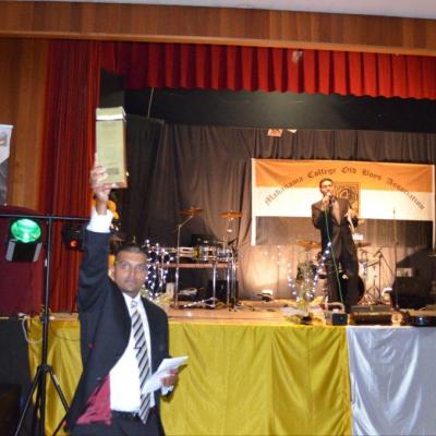 Golden Vibes 201 20120128 1086052742