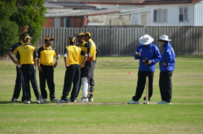 MCOBA vs DSS OBA Six-a-Side Cricket Match 2012_4